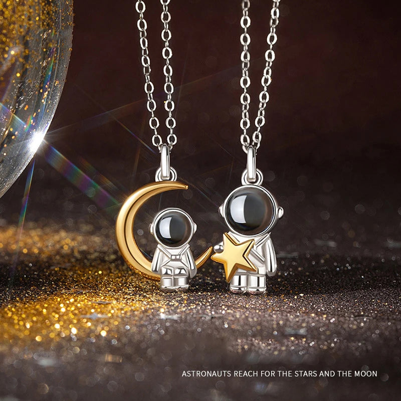 Collar Personalizado con Foto – Astronauta y Luna